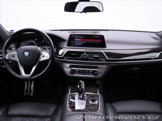 BMW 7 4,4 750i 330kW xDrive DPH 2017