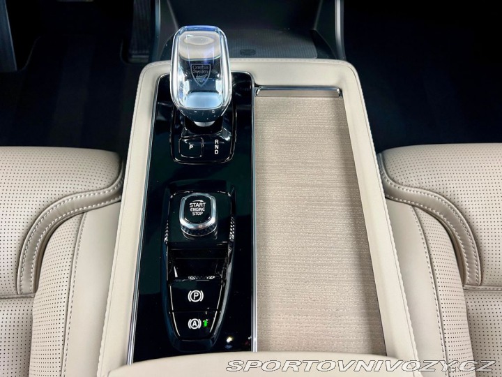 Volvo Ostatní modely XC90 T8 AWD DARK PLUS, VZDUCH, 2026