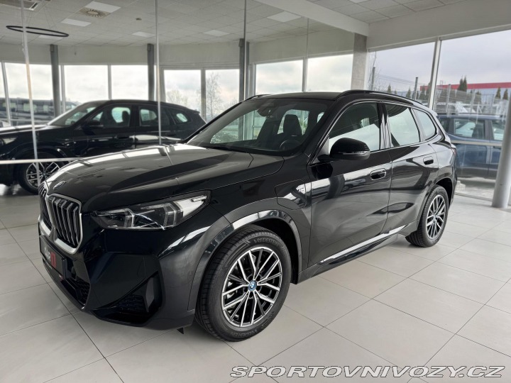 BMW X1 25e xDrive*M-SPORT*DPH*ZÁ 2025