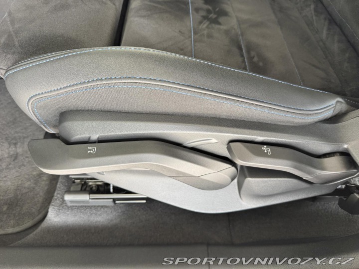 BMW X1 25e xDrive*M-SPORT*DPH*ZÁ 2025