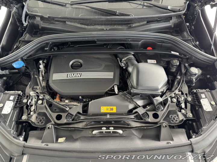 BMW X1 25e xDrive*M-SPORT*DPH*ZÁ 2025
