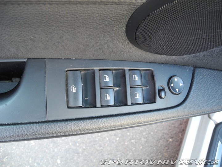 BMW 3 E 93 - 330 i 2008