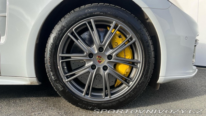 Porsche Panamera Turbo S E-Hybrid 2018