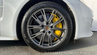 Porsche Panamera Turbo S E-Hybrid 2018