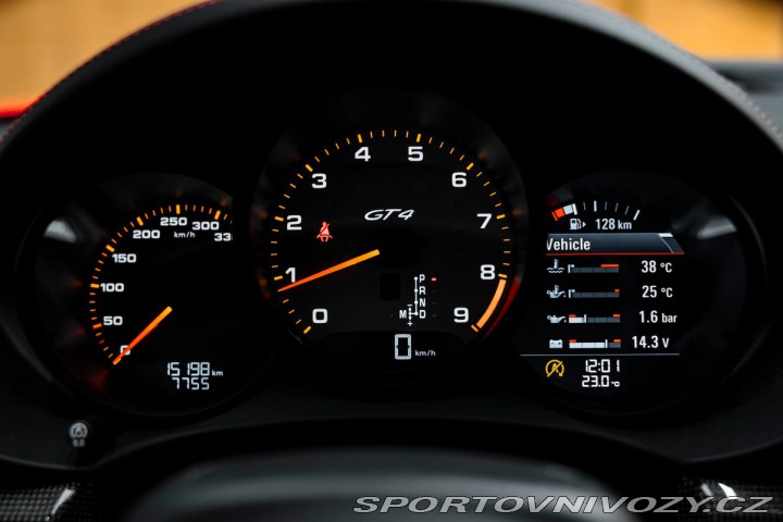 Porsche 718 GT4 2023