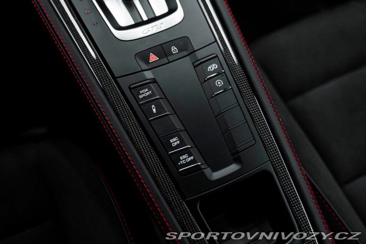 Porsche 718 GT4 2023