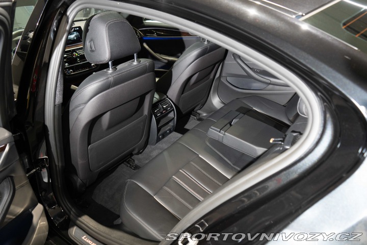 BMW 5 540i*RWD*LED*HUD*DrivingA 2017