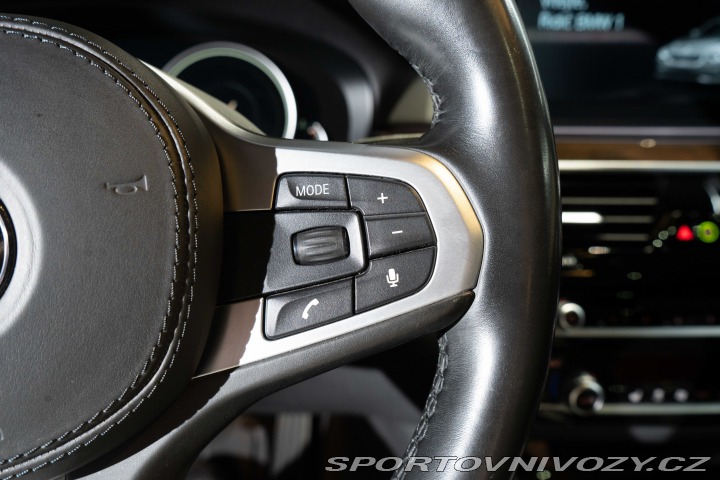 BMW 5 540i*RWD*LED*HUD*DrivingA 2017