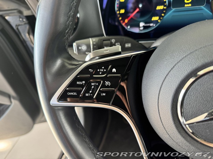 Mercedes-Benz E 300de 4Matic*Webasto*Tažn 2021