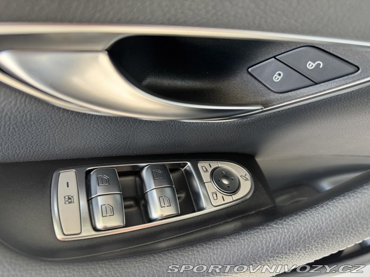 Mercedes-Benz E 300de 4Matic*Webasto*REZE 2021