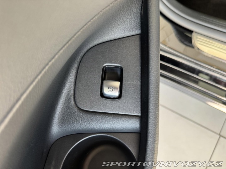 Mercedes-Benz E 300de 4Matic*Webasto*REZE 2021