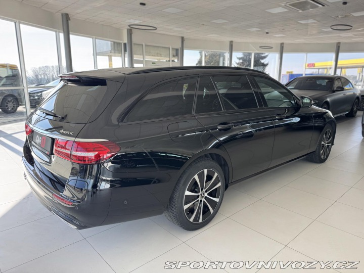 Mercedes-Benz E 300de 4Matic*Webasto*REZE 2021