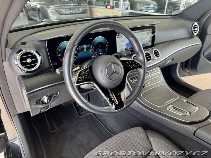 Mercedes-Benz E 300de 4Matic*Webasto*REZE 2021