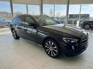 Mercedes-Benz E 300de 4Matic*Webasto*Tažn 2021
