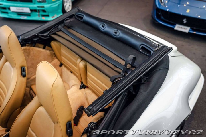 Porsche Carrera GT Carrera 2 1990