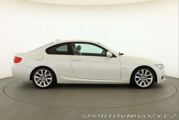 BMW 3 M Sport 330 d 2013