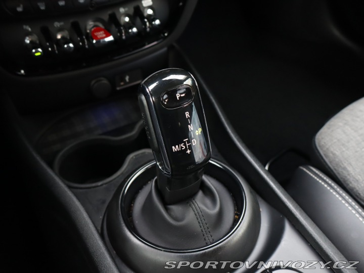 Mini Clubman Cooper D 2021