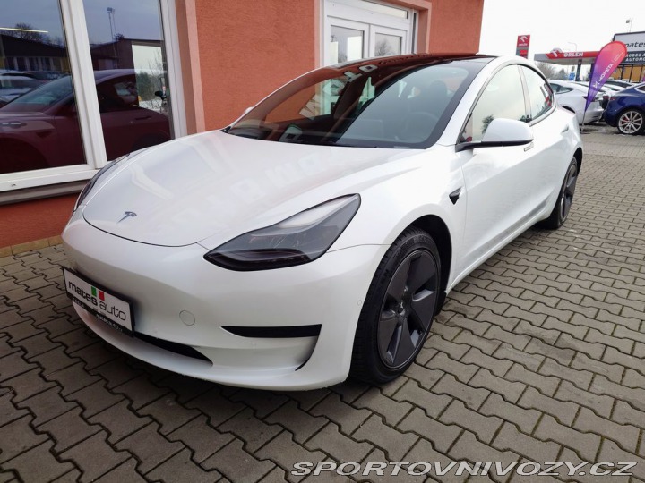 Tesla Model 3 Standard Range Plus 208 k 2021