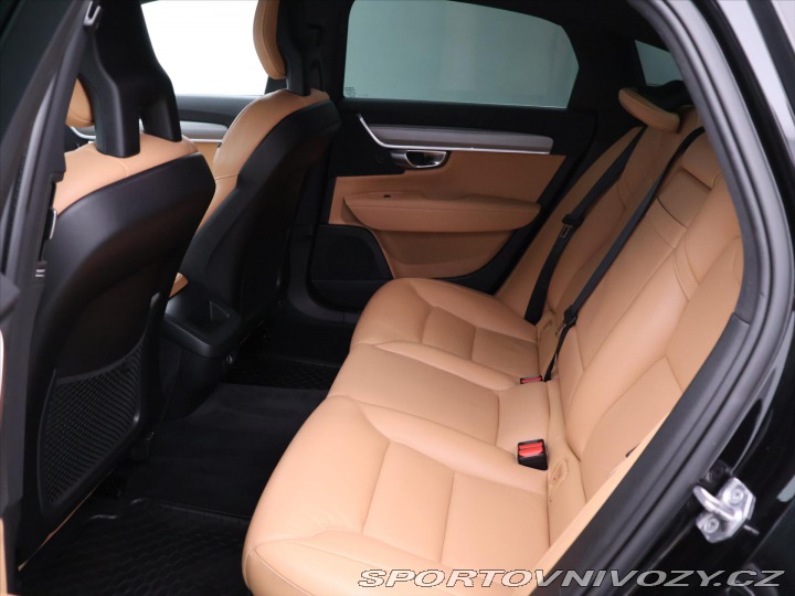 Volvo S90 2,0 T5 187kW Drive-E Mome 2016