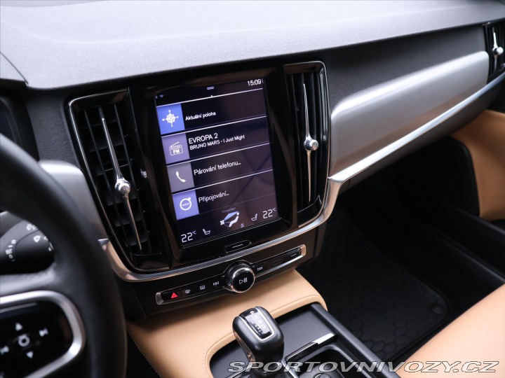 Volvo S90 2,0 T5 187kW Drive-E Mome 2016