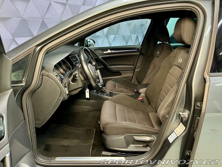 Volkswagen Golf R 2.0TSI 221KW DSG 4M,LED 2019