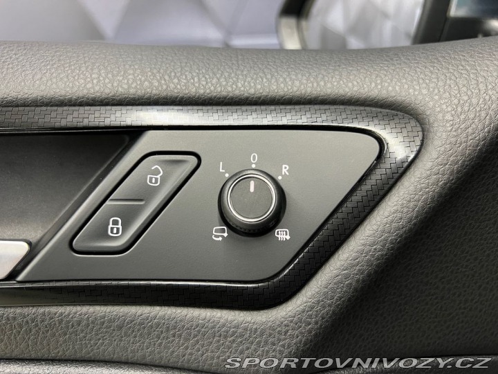 Volkswagen Golf R 2.0TSI 221KW DSG 4M,LED 2019