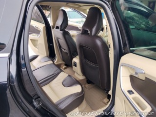 Volvo Ostatní modely XC60 2,0 2011