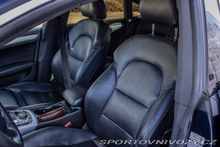 Audi A5 2.0 TSI AT8 / AJ NA SPLÁ 2012