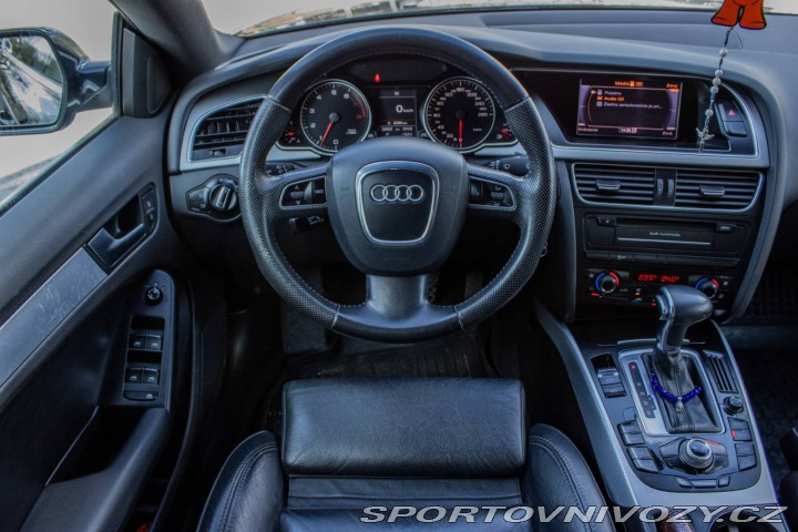 Audi A5 2.0 TSI AT8 / AJ NA SPLÁ 2012