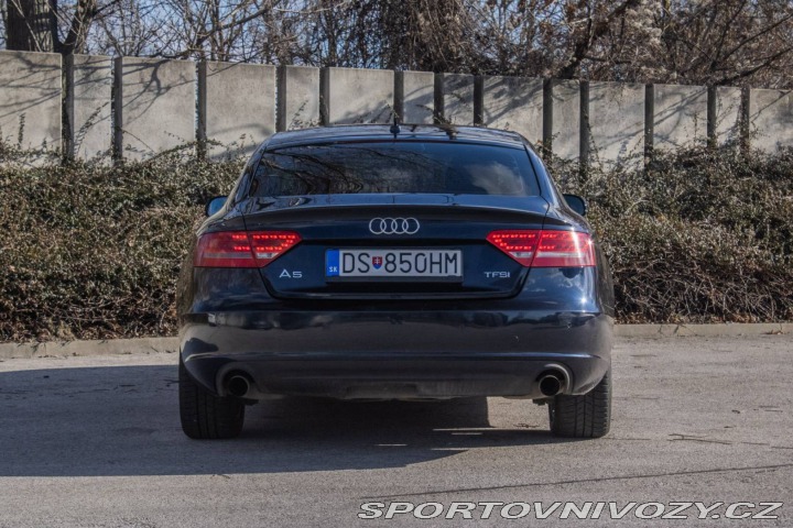 Audi A5 2.0 TSI AT8 / AJ NA SPLÁ 2012