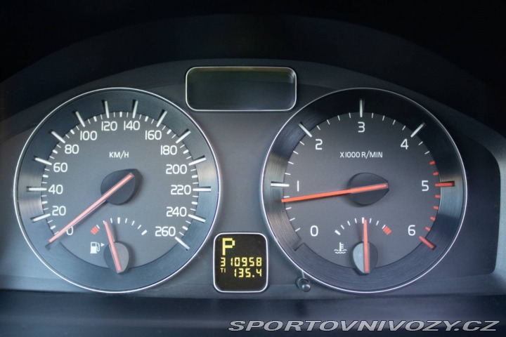 Volvo C30 2.4 D5 AT5 Geartronic 12 2007