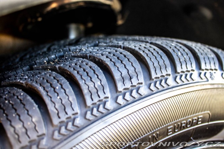 Volvo C30 2.4 D5 AT5 Geartronic 12 2007