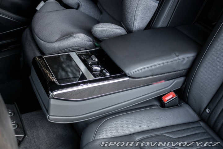 Audi Ostatní modely A8  60 TFSI e Quattro, 340kW 2023