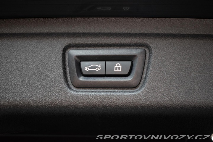 BMW 3 330d xD ///M*TAŽNÉ*LASER* 2021