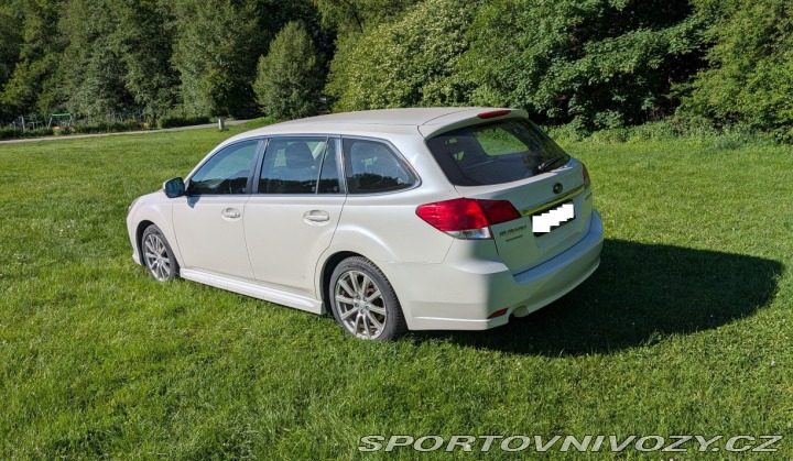 Subaru Legacy Kombi 2012
