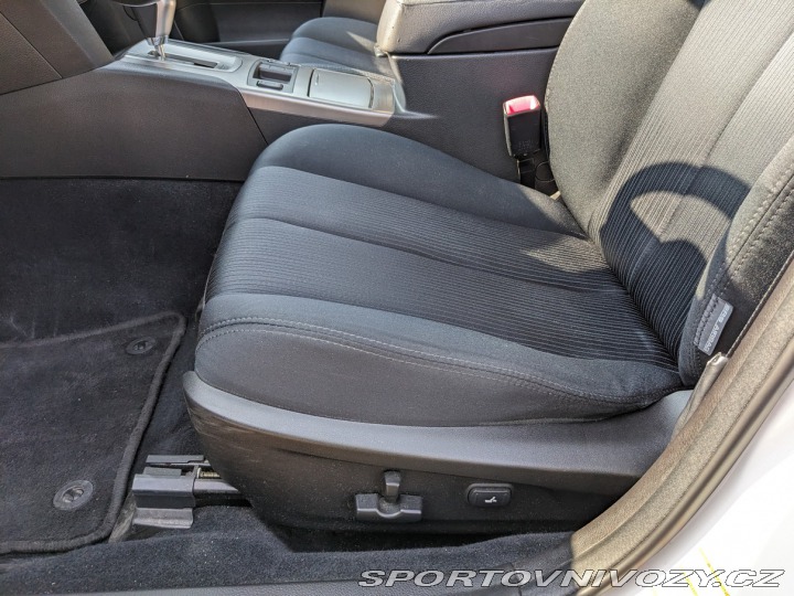 Subaru Legacy Kombi 2012