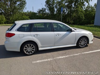 Subaru Legacy Kombi 2012