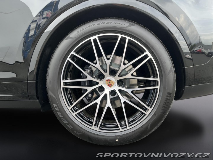 Porsche Cayenne E-Hybrid Coupe 2025