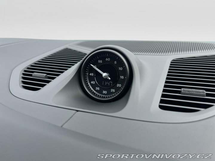 Porsche Cayenne E-Hybrid Coupe 2025