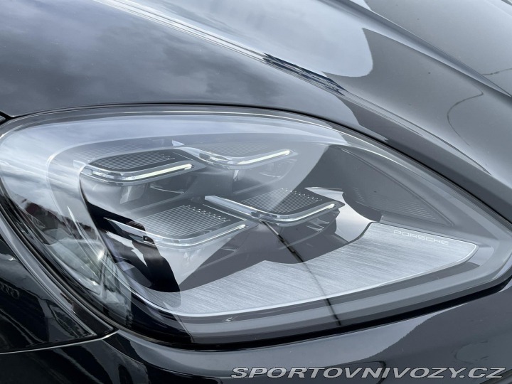 Porsche Cayenne E-Hybrid Coupe 2025