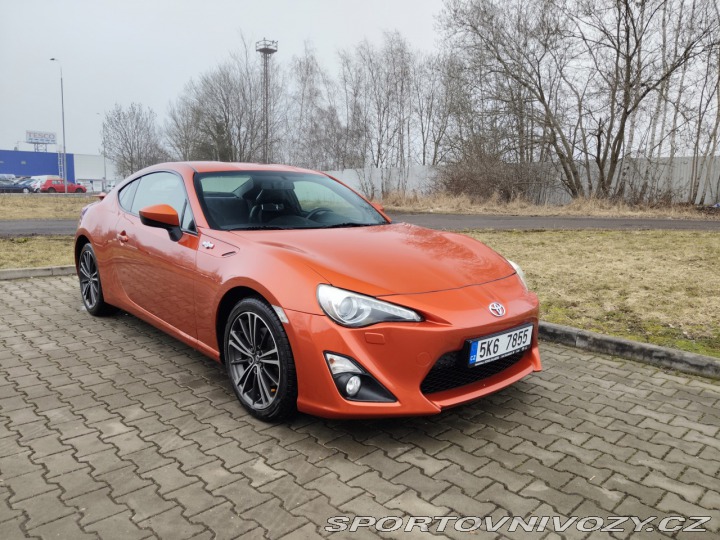 Toyota GT86 2.0i SPORT manuální přev. 2012