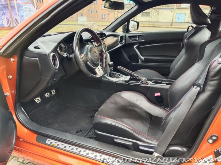 Toyota GT86 2.0i SPORT manuální přev. 2012
