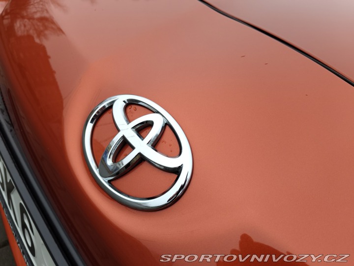 Toyota GT86 2.0i SPORT manuální přev. 2012