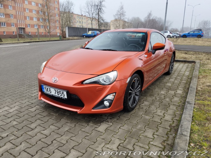 Toyota GT86 2.0i SPORT manuální přev. 2012