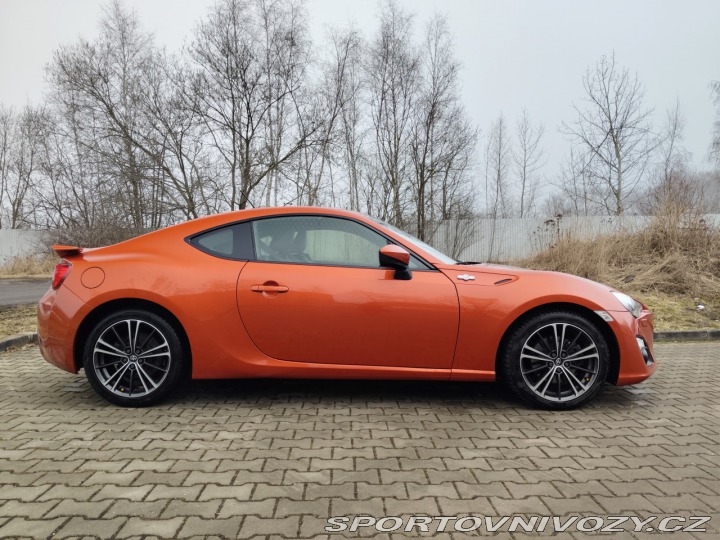 Toyota GT86 2.0i SPORT manuální přev. 2012