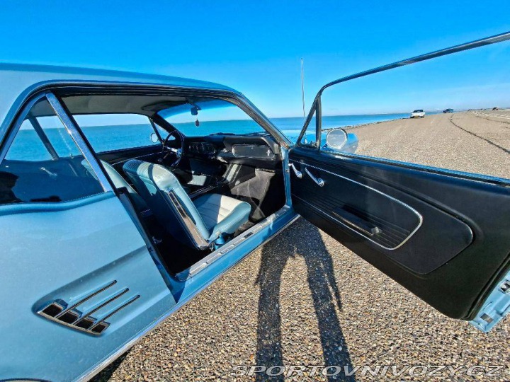 Ford Mustang Coupe 4.7 V8 C-code 1966