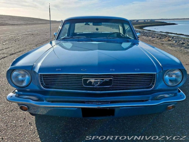 Ford Mustang Coupe 4.7 V8 C-code 1966