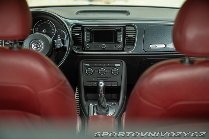 Volkswagen New Beetle 2.0 TSI DSG Sport 2012