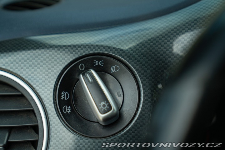 Volkswagen New Beetle 2.0 TSI DSG Sport 2012