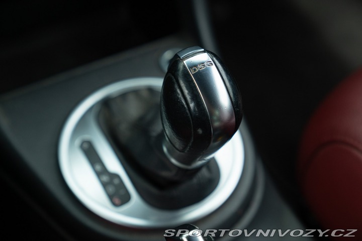 Volkswagen New Beetle 2.0 TSI DSG Sport 2012